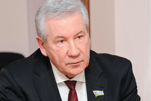 Борис Хохряков: «Изменения Конституции закрепят социальные обязательства»